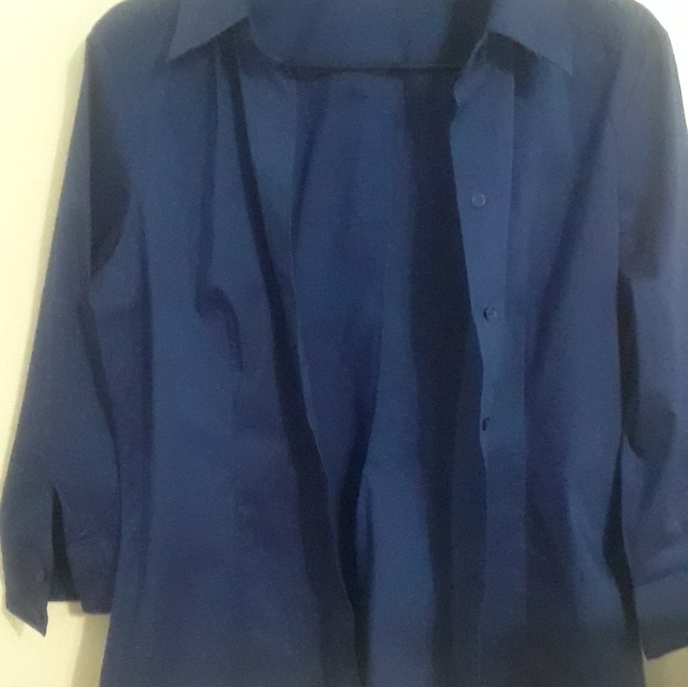 Blouse - Picture 2 of 4
